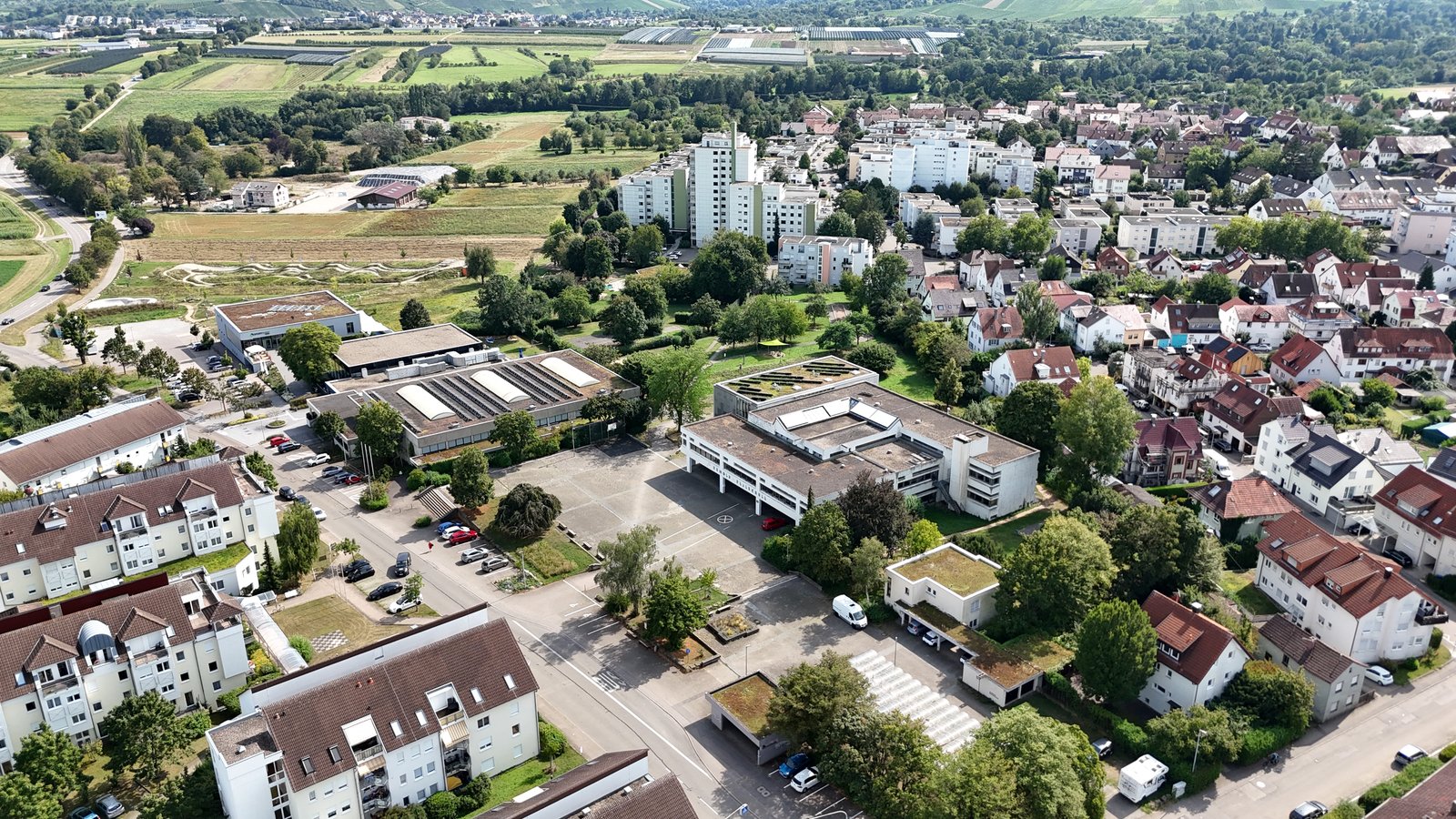 Parkraumüberwachung mit Sinn: Warum es um mehr geht als um Strafen