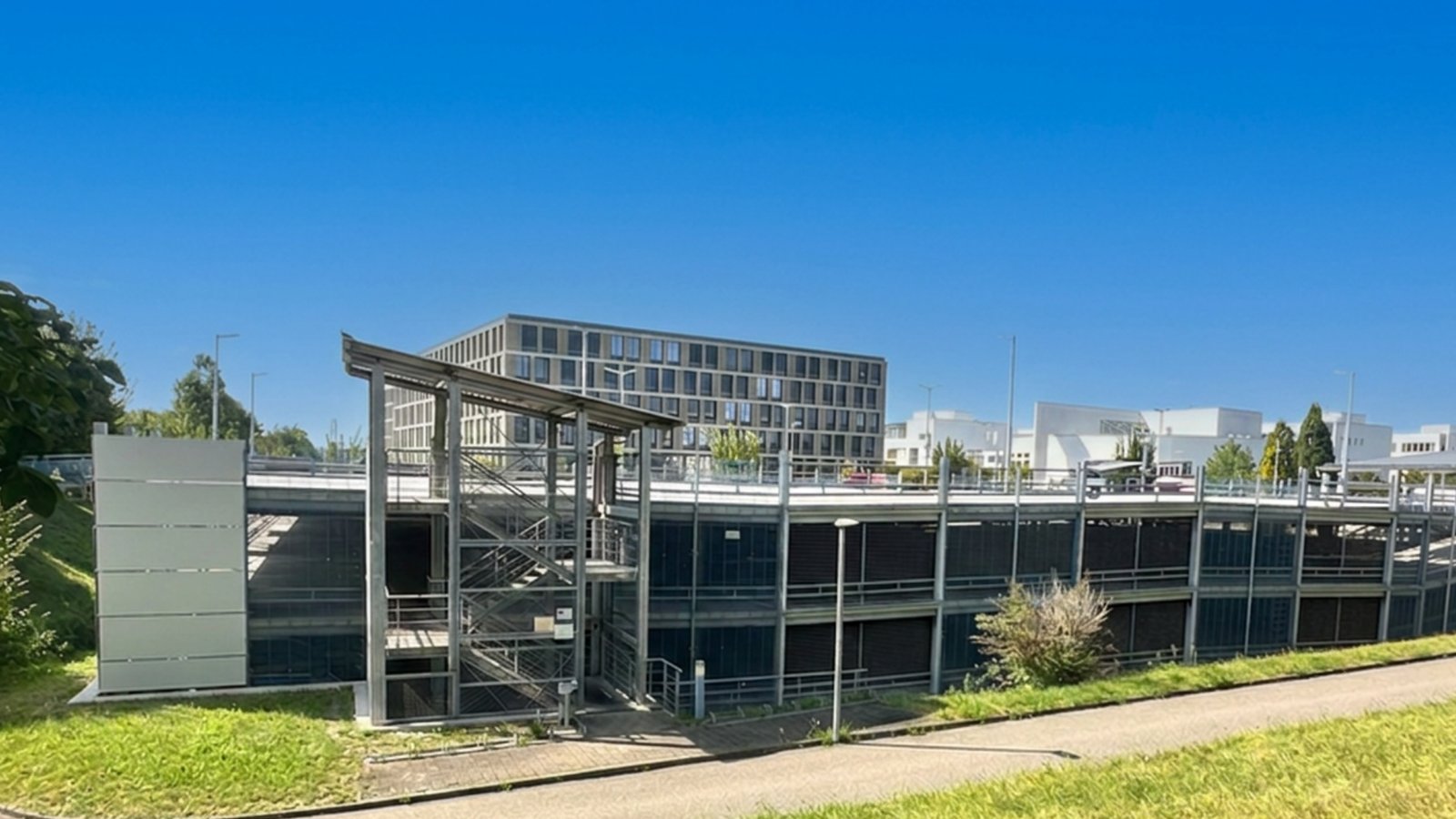 Quartiersgaragen mit gemischter Nutzung: Ein Stellplatz, viele Zwecke